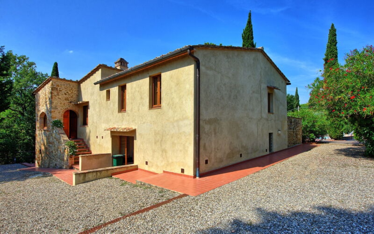 Villa Panizzi, un casale dal fascino antico per le tue vacanze